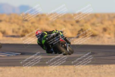 media/Dec-07-2024-CVMA (Sat) [[21c5f1ef85]]/Race 13-Amateur Supersport Middleweight/